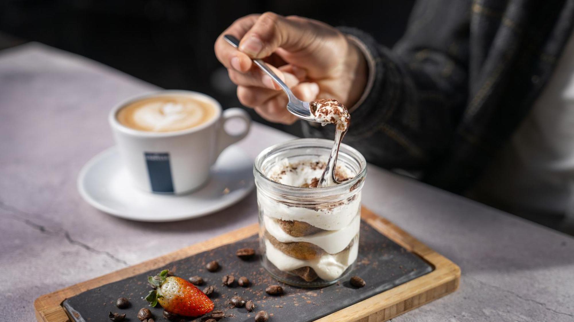 เดอะ บูลาวาร์ด อาร์จาน บาย โรตาน่า Hotel อัมมาน ภายนอก รูปภาพ A chocolate parfait