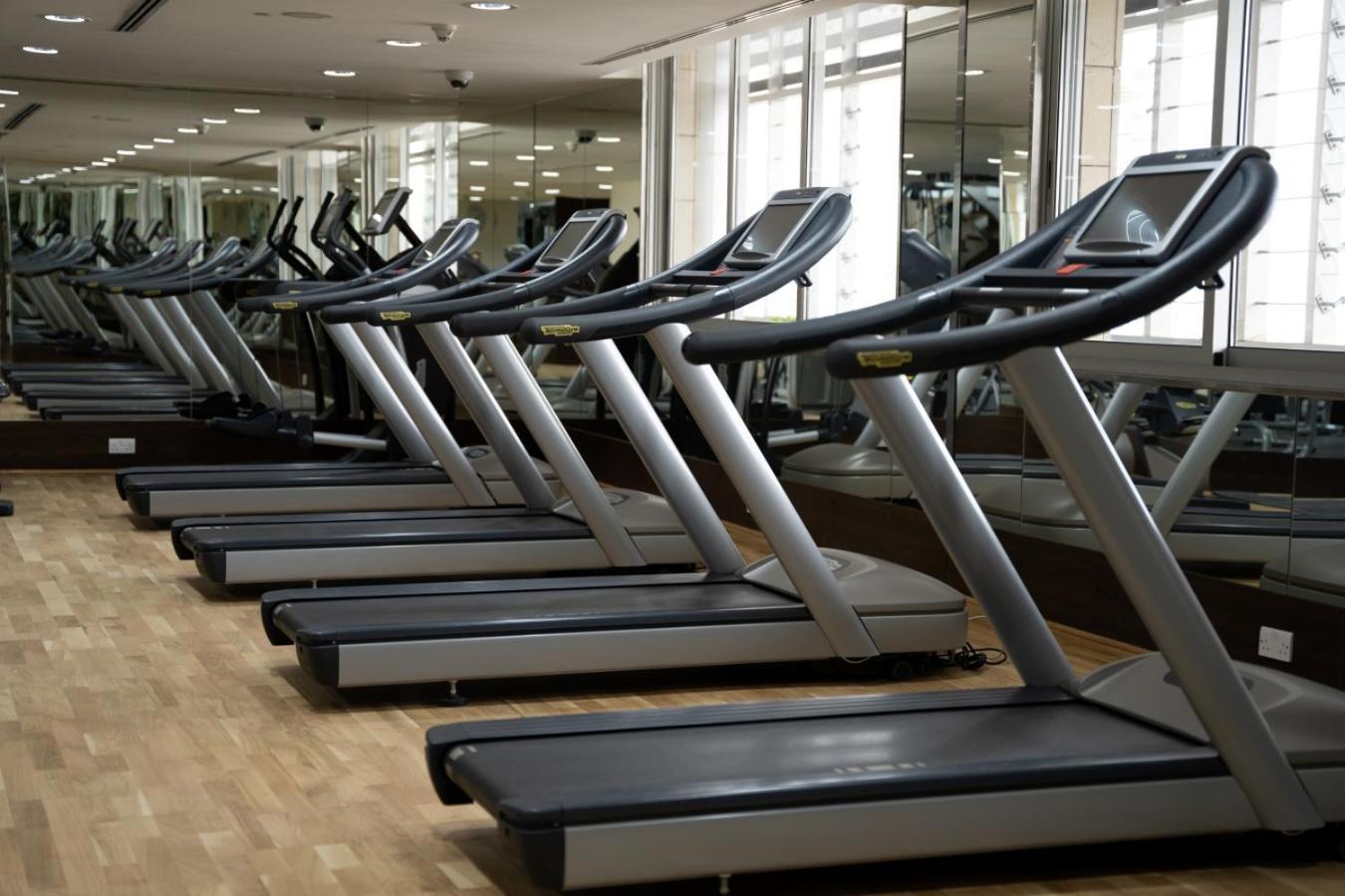 เดอะ บูลาวาร์ด อาร์จาน บาย โรตาน่า Hotel อัมมาน ภายนอก รูปภาพ Treadmills in a gym