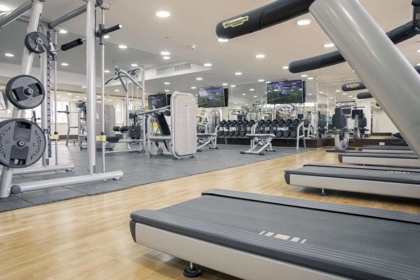 เดอะ บูลาวาร์ด อาร์จาน บาย โรตาน่า Hotel อัมมาน ภายนอก รูปภาพ A gym in a hotel