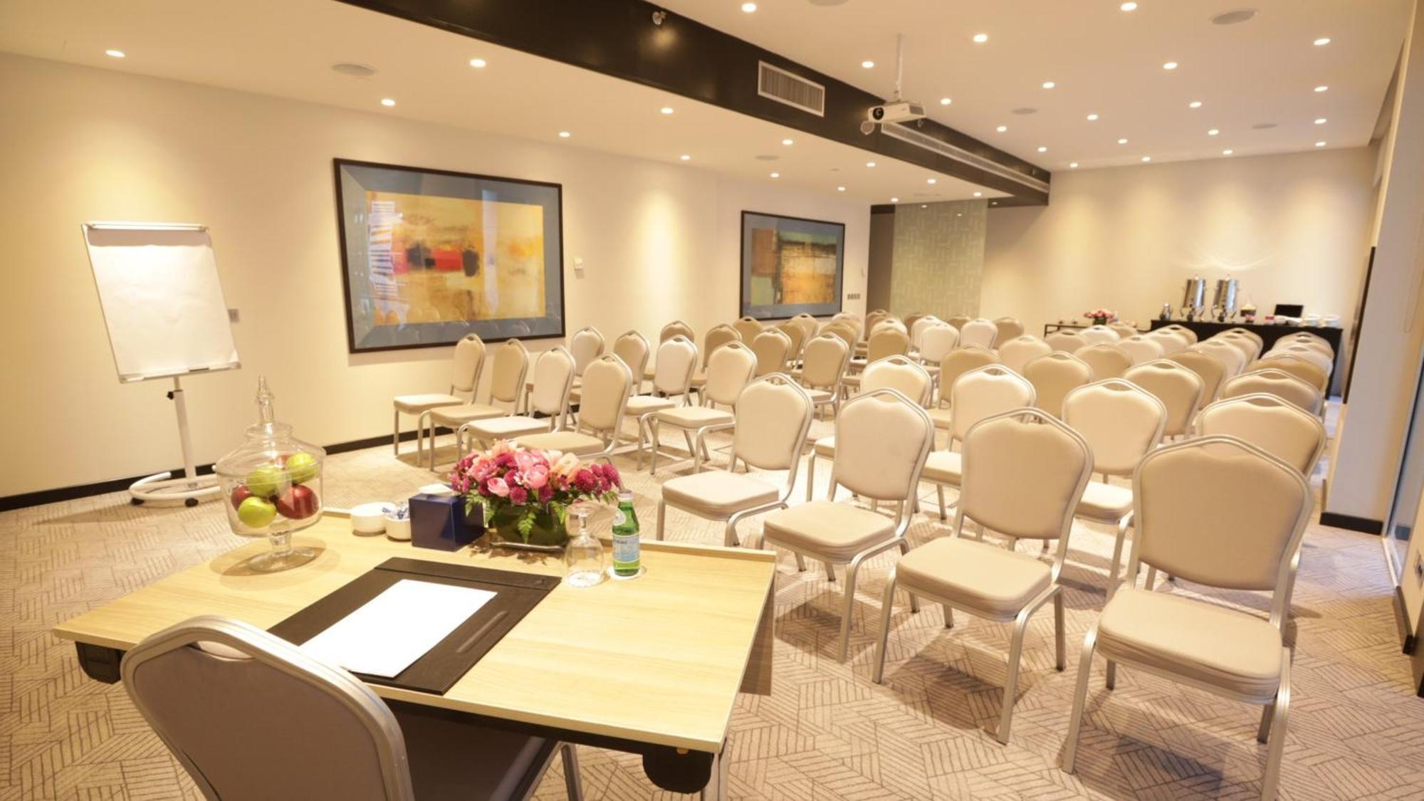 เดอะ บูลาวาร์ด อาร์จาน บาย โรตาน่า Hotel อัมมาน ภายนอก รูปภาพ